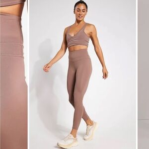 Varley Let's Move Super High Rise 25 leggings 
xsmall | fossil | $98.00